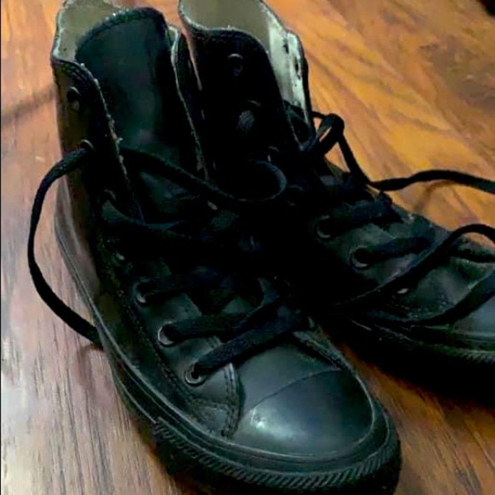Black high top leather converse